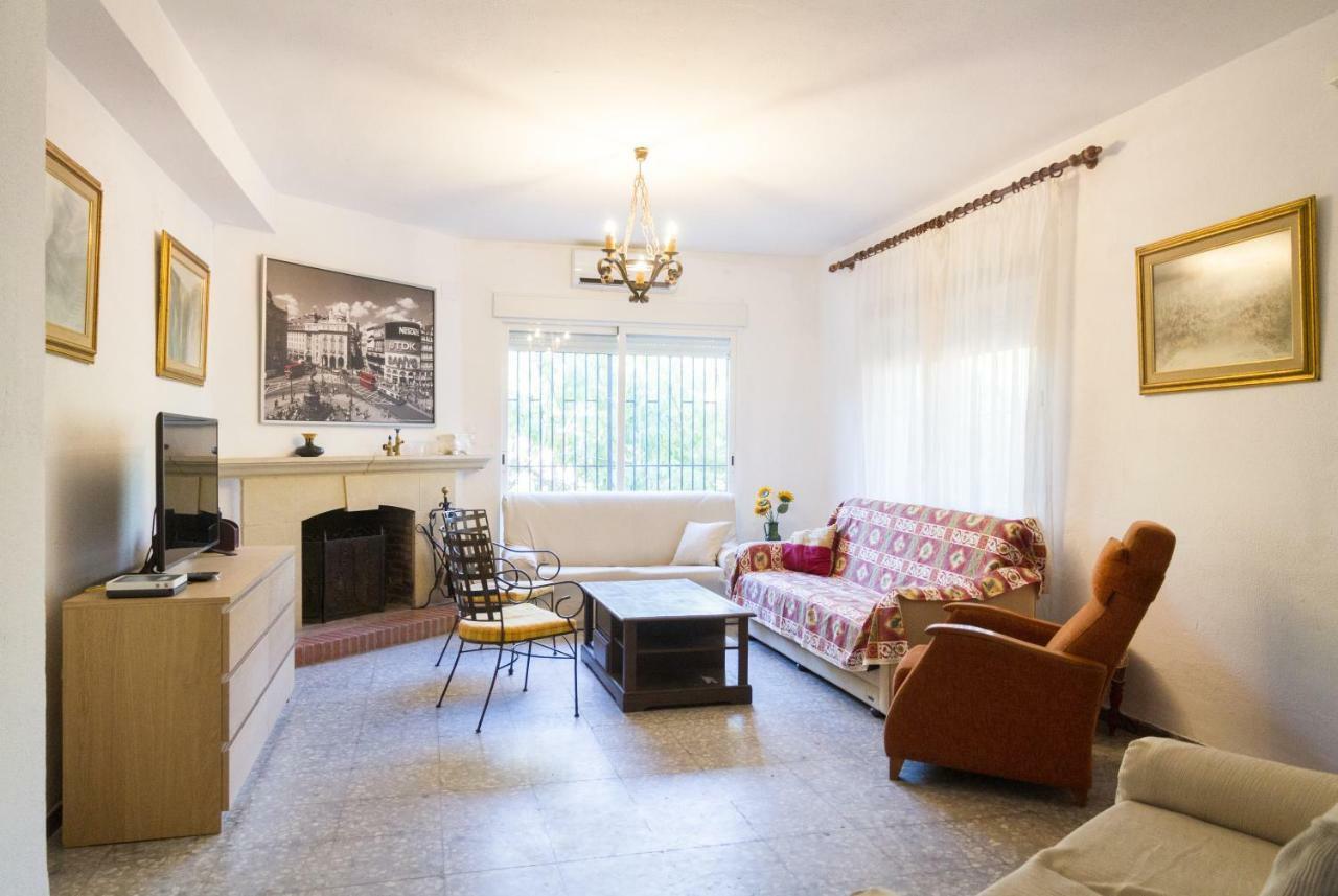 Fantástico chalet nuevo con piscina en Av. Brillante Villa Córdoba Buitenkant foto